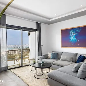  Apartment Stayhere Beachfront Escape